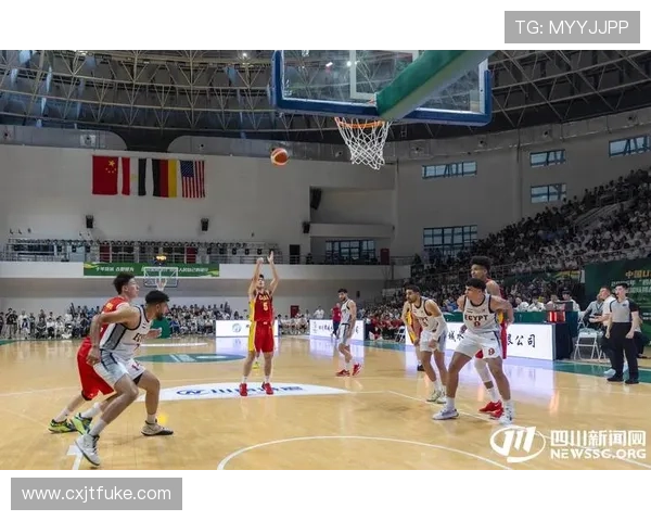 中国男篮迎战世界强队 全力备战世界杯热身赛 提升整体实力力争突破