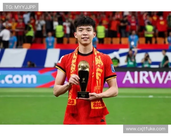 国足热身赛惊险逆转取胜年轻球员爆发展现全新战术活力