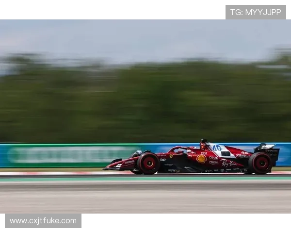 F1赛车新赛季前瞻：车队调整与技术革新引发热议