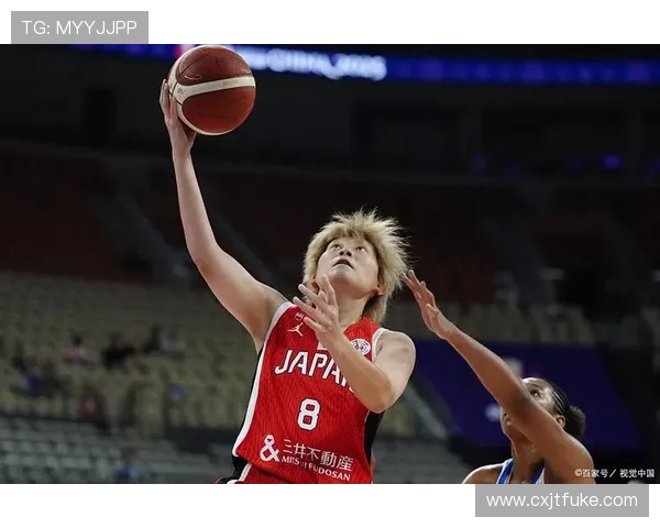 中国篮球队逆转战胜韩国队，成功晋级亚洲杯决赛，展现强劲实力