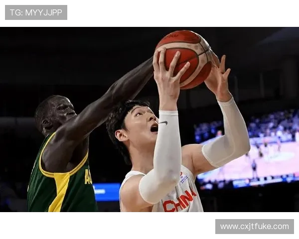 中国男篮逆袭日本晋级亚洲杯四强，王哲林带领球队展现强劲实力